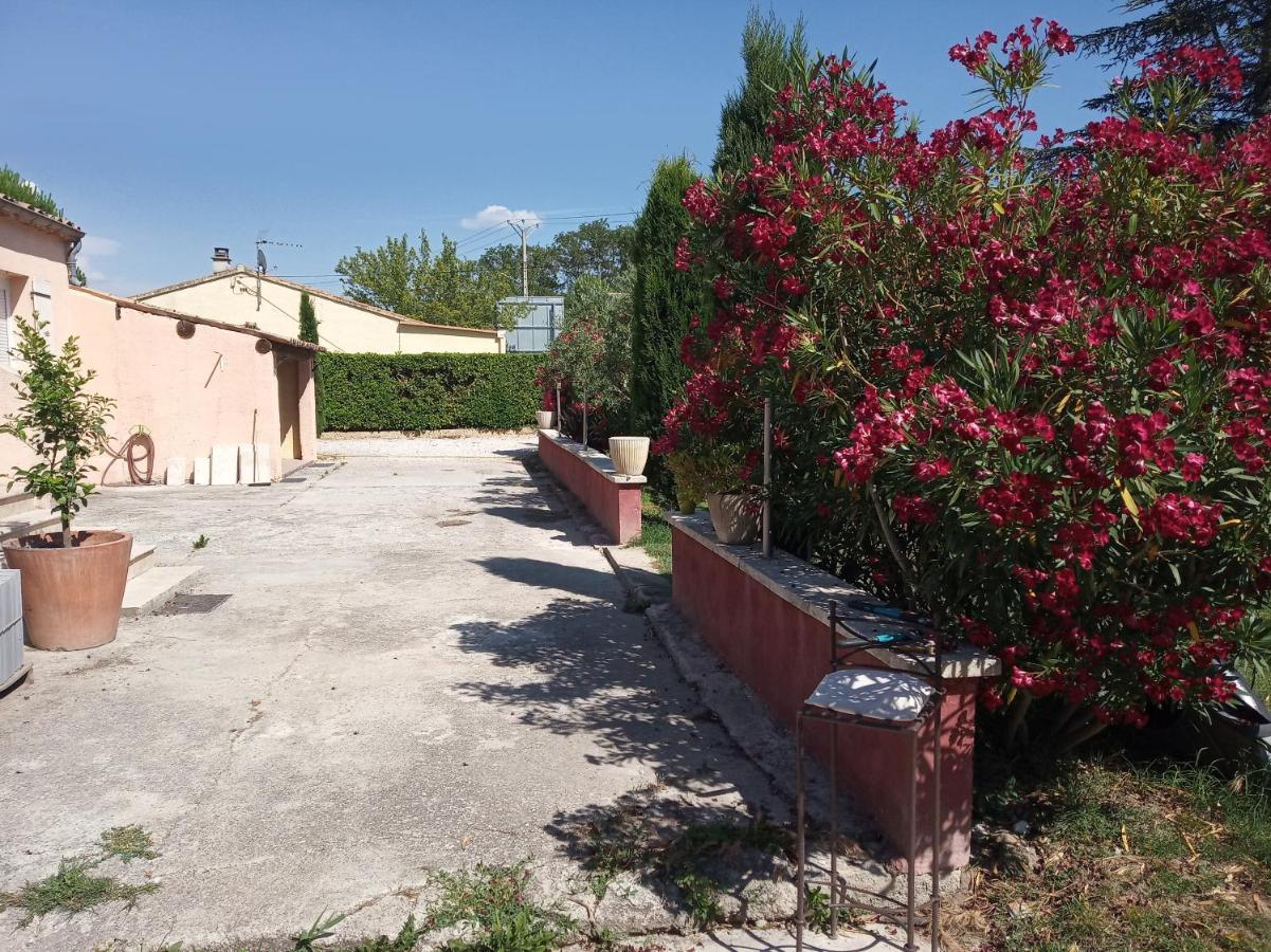 Appartements Et Valréas Εξωτερικό φωτογραφία